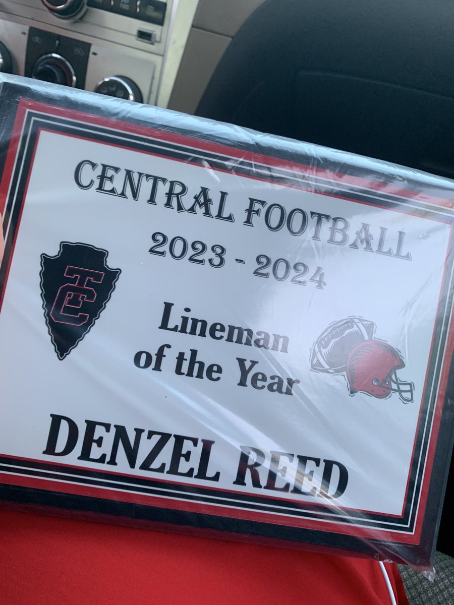 'Being honored with the Offensive Lineman of the Year award is a true testament to my dedication, hard work, and commitment. It is a humbling recognition that motivates me to continue pushing boundaries and delivering exceptional results.‼️‼️‼️@tulsa_go @NE_Ok_HS_Sports