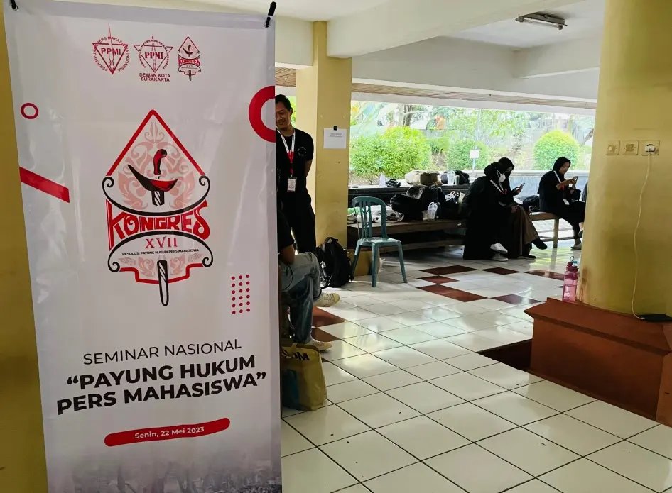 Ketika pers mahasiswa di Indonesia hadapi meningkatnya intimidasi, sensor, dan bredel, Kementerian Pendidikan dan Kebudayaan sepakat minta Dewan Pers lakukan mediasi untuk semua perselisihan jurnalistik yang melibatkan wartawan dan media mahasiswa 🇮🇩 hrw.org/id/news/2024/0…