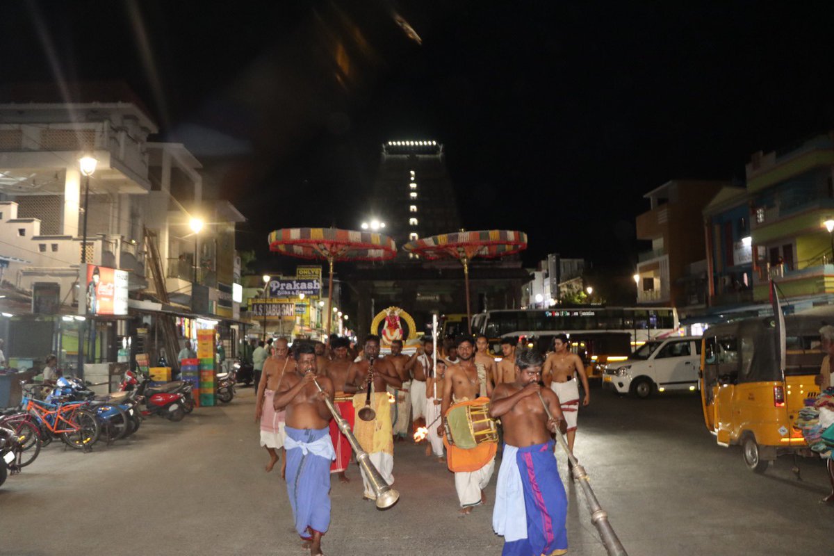 Shankara Jayanti Mahotsavam commenced at Kanchipuram yesterday(8 May 2024). Acharyal was taken in procession from Shrimatam to Sri Kashi Vihswanatha Swami temple on the banks of the Sarvateertham tank with Veda Parayanam. Rudrabhishekam was performed. On return at Shrimatam,…