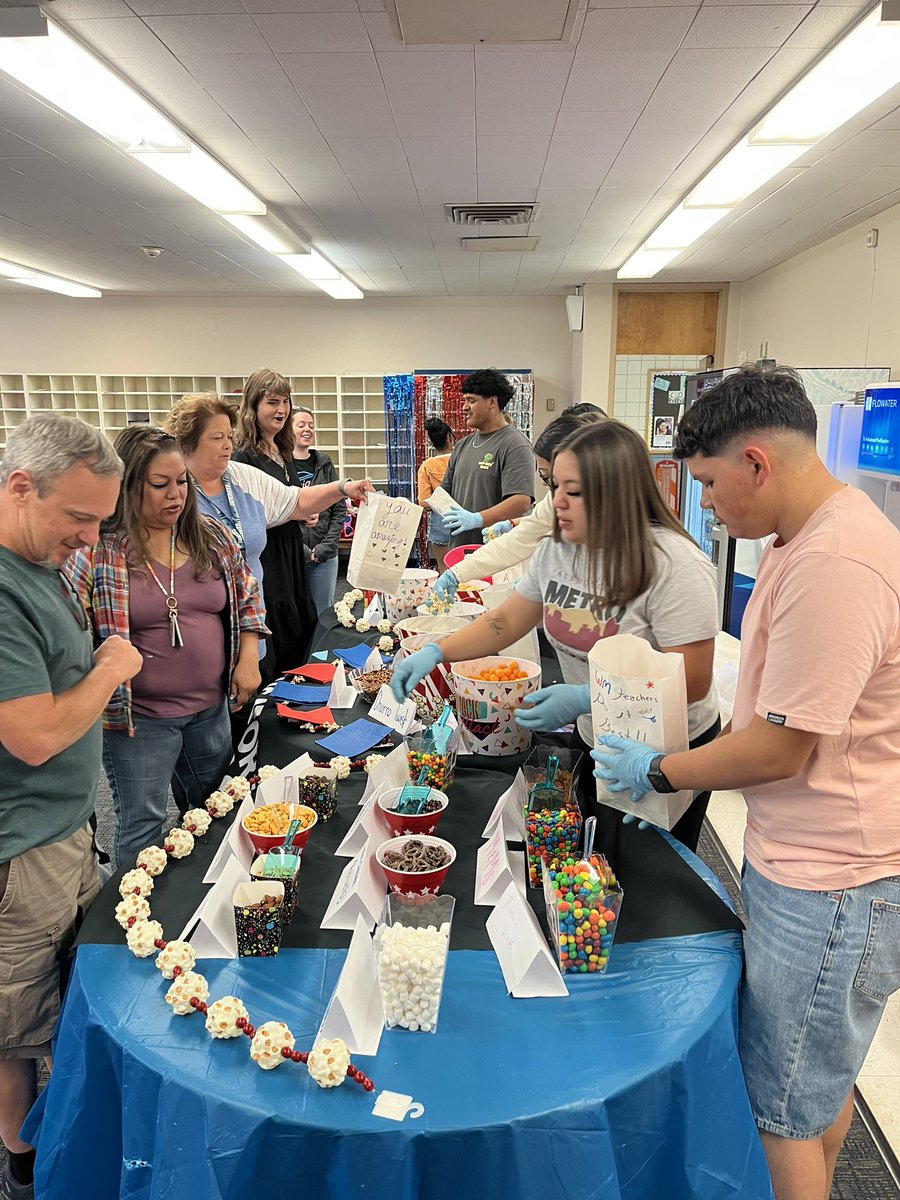 CoachSDavy's tweet photo. My WM Educators Rising students (and some others) knocked it out of the park today with our Popcorn Bar for Teacher Appreciation week! We added the touch of Friendship Bracelets like we had at the State Conference! #EdRising #Traditions #PopcornBar https://t.co/xvQkmNEVdg
