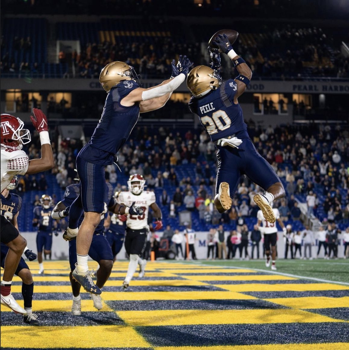 #AGTG I’m extremely blessed to receive another D1 offer from Navy <a href="/GreenRB21/">R.B. Green</a> <a href="/NavyFB/">Navy Football</a>. I’d like to thank God, Coach McCain, my parents, my teammates, and the entire Maury coaching staff. #BACCCEND