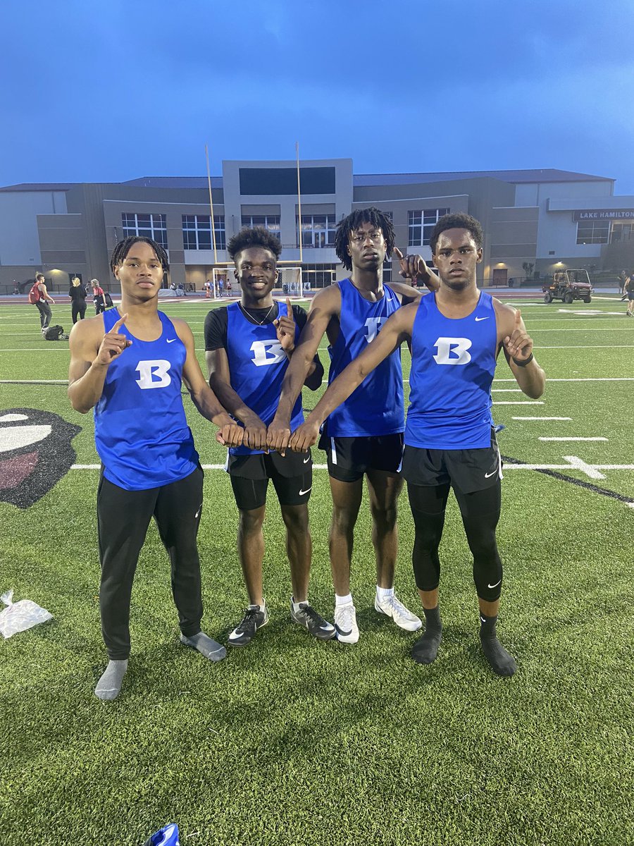What a way to close the meet! Dylan Witcher, Zachary Long, Jeremiah Fields, and Tristen Knox win the 4 x 400 in a time of 3:21.26!!