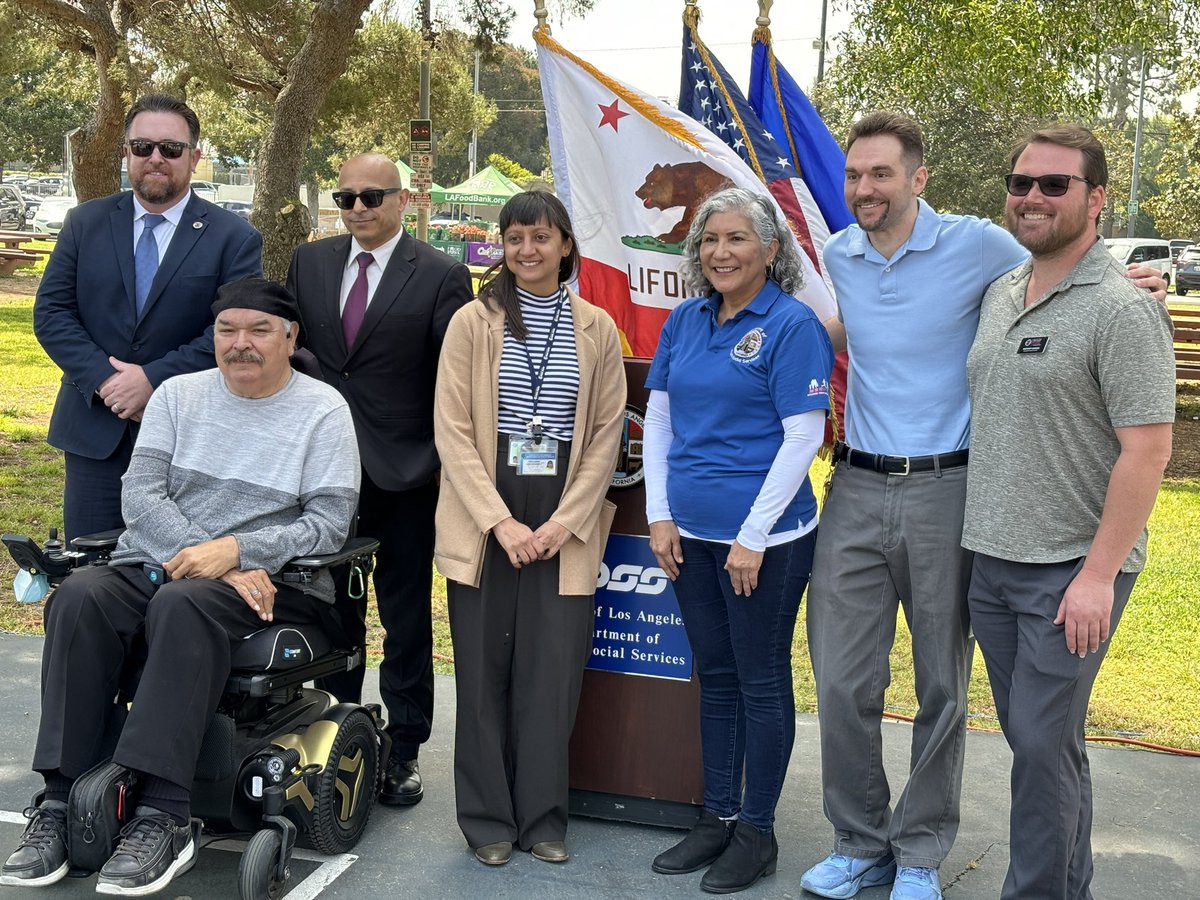 Had a blast kicking off CalFresh Awareness Month with @LACo_DPSS, @LindseyPHorvath office, Council member Traci Parks, @LAC4Immigrants, @LACountyAD, and @LACMVA!