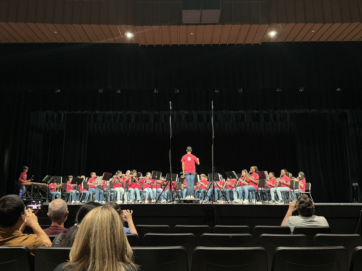 jbms_band's tweet photo. Our beginners did a great job at the FBISD Beginning Band Festival today! Concert tomorrow at 6:30 pm! https://t.co/kdKco7INra