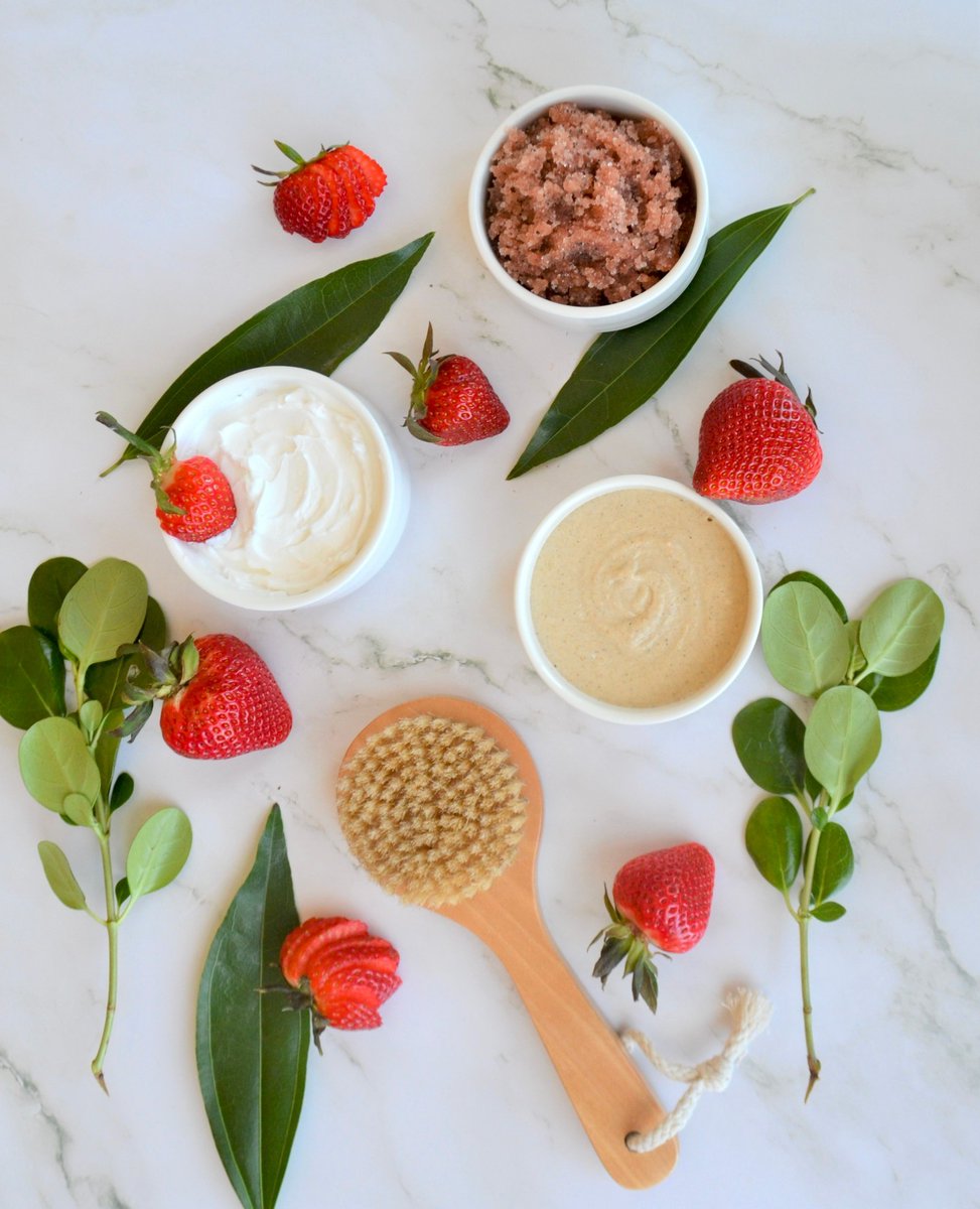 The Summer Strawberry Collection is returning to #MeltSpa on June 1! 🍓 Indulge in strawberry-scented treatments, including the Summer Strawberry Parfait Body Scrub, Manicure, Pedicure and Immersion. 💅💆 Learn more: bit.ly/3QB0QU2