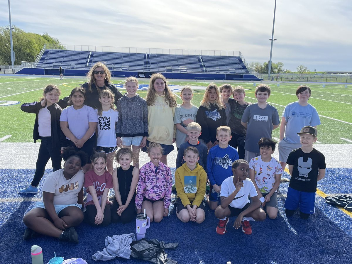 Amy Staloch (@mrsstaloch) on Twitter photo 4B had an amazing track and field day 💙 They gave it their all and cheered each other on! Thanks to our awesome PE teachers for planning such a fun event! #owatonnaproud #mckinleystrong
<a href="/ZachWaletich/">Zach Waletich</a> 4B had an amazing track and field day 💙 They gave it their all and cheered each other on! Thanks to our awesome PE teachers for planning such a fun event! #owatonnaproud #mckinleystrong
<a href="/ZachWaletich/">Zach Waletich</a>