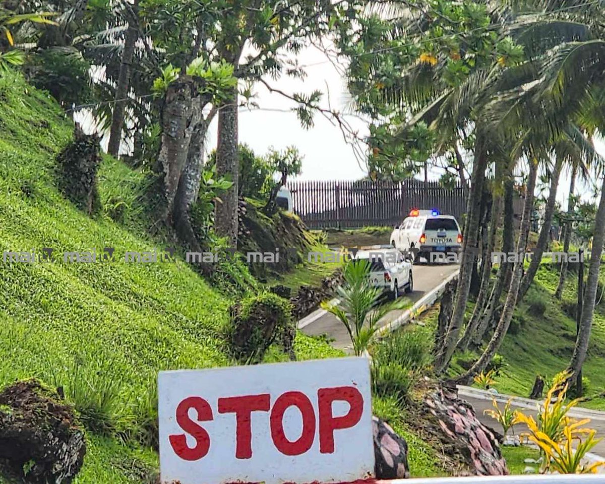 Police vehicles escort the van carrying former PM Bainimarama and former Police Commissioner Qiliho into the Korovou Corrections premises for processing before assigning them into their cells or units to serve their 1 year and 2 year sentences respectively. #Fiji #FijiNews