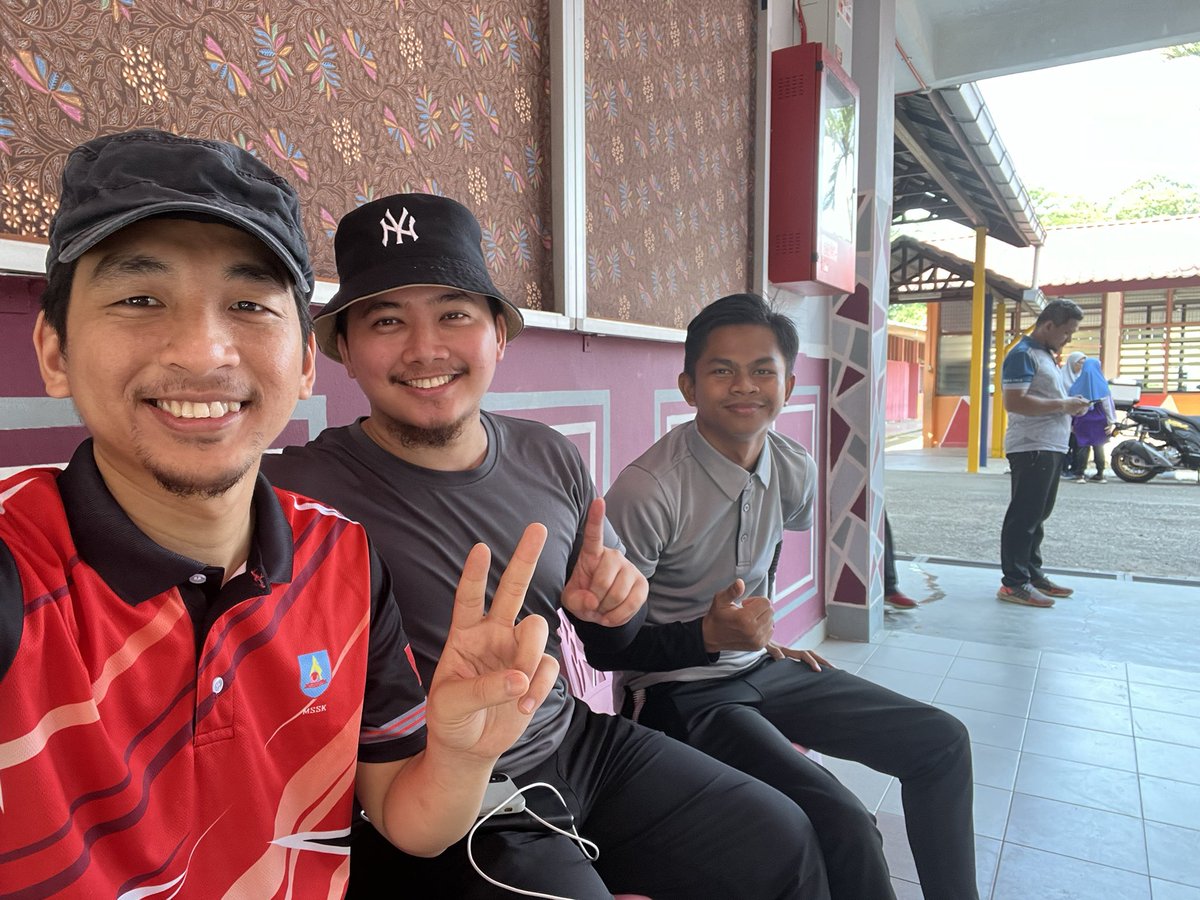 athifzulkafli's tweet photo. Rentas Desa Sekolah Kebangsaan Kampong Bedal
#gengKAFA https://t.co/1fYuWK8rIV