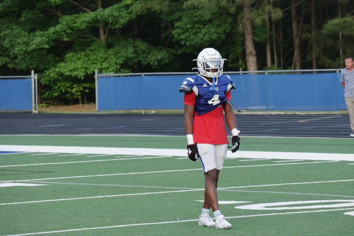 najehwilk's tweet photo. Observation 3: Peachtree Ridge will have a top secondary in the state next season. 

4 ⭐️ CB Dorian Barney- a true lockdown corner who is elite when the ball is in the air. Could easily see more pick-sixes next year and exceed his interception total from last season (4)

3 ⭐️ CB Osiris Gilbert- Gilbert will man the other side, and is a playmaker on the backend when the ball in the air. Likely to get a lit of targets with Barney on the other side 

CB Rhari “King” Thomas- versatile player that will likely man the slot. Defensive coordinator will have fun using Thomas all over the field. You may even see him come down on some blitzes 

#8 (Safety) made several plays on defense and has a good football IQ; really like his ability to read the field and react