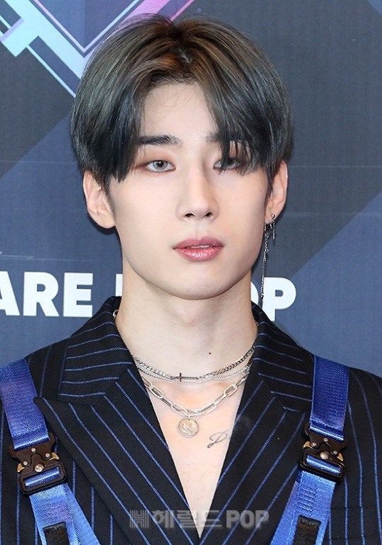 Herald POP reports that #HanSeungwoo will be releasing new song on 5 June, marking his comeback after 1 year naver.me/5DjyJXB4 #KoreanUpdates RZ