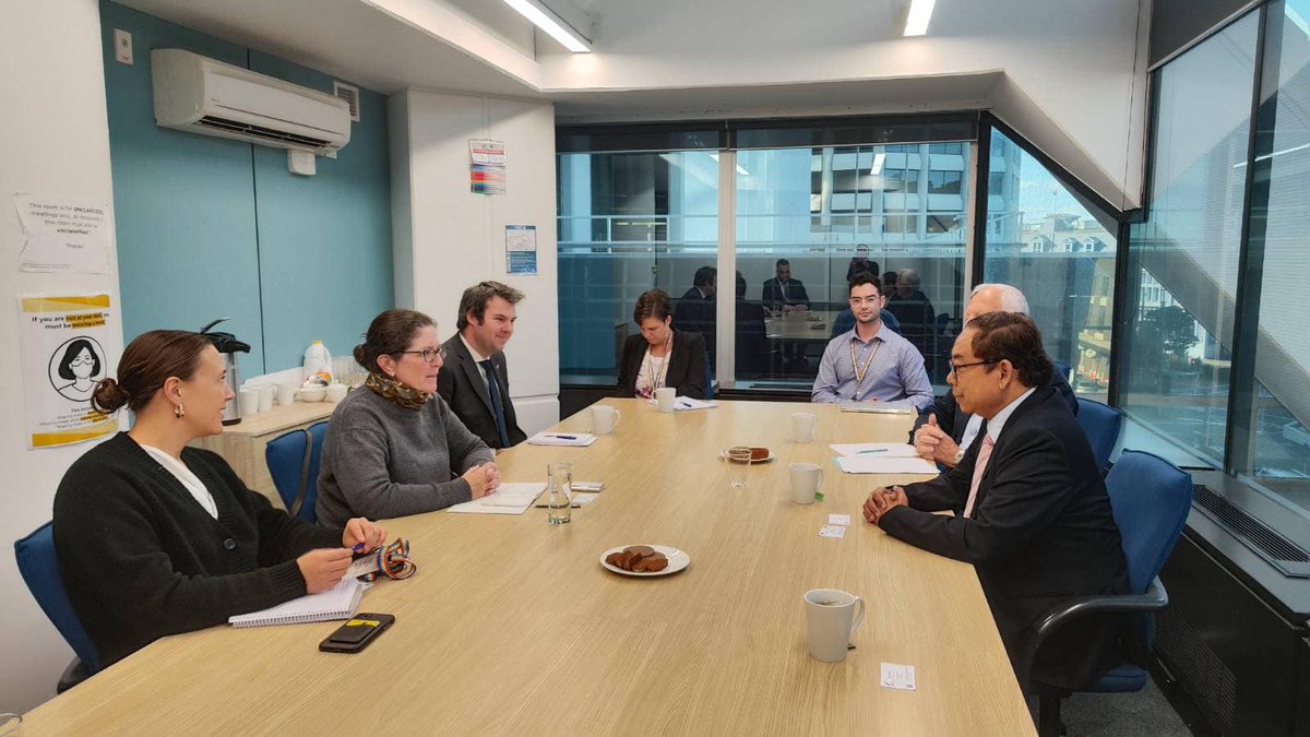 NUG @mohr_nug Minister U Aung Myo Min met with New Zealand Foreign Ministry, Deputy Secretary of Multilateral and Legal Affairs Ms. Deborah Geels in New Zealand on Tuesday and discussed New Zealand's humanitarian/technical aids to #Myanmar and others. #WhatsHappeningInMyanmar