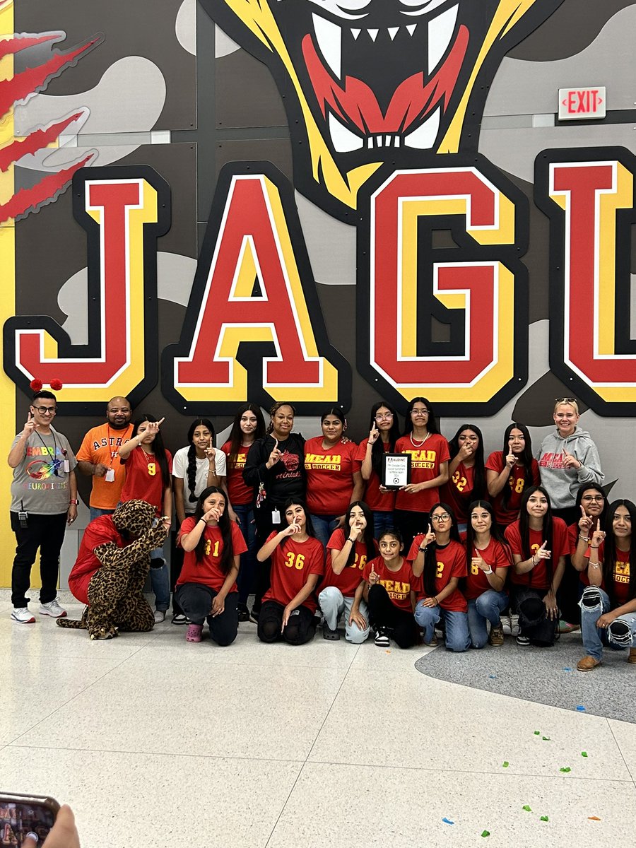 mrssylb's tweet image. Celebrated our 7th grade Soccer Girls bringing home the District Championship @MeadMS_AISD @athletics_mead