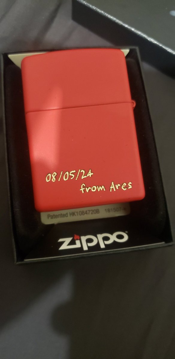 mugicaly's tweet photo. thank you for the amazing show last night @thebeaches !! im really glad i got to give you the lighter i engraved. finally all those years of begging on twitter for yall to come here... paid off. come back soon!!! i owe you all a drink!!!!! https://t.co/SRMy0Nuamp