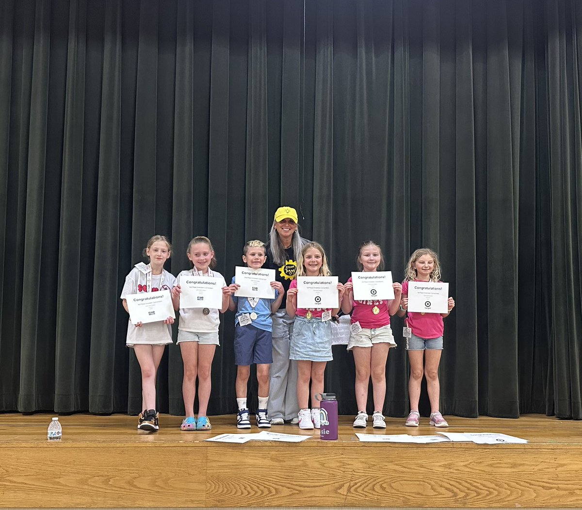 Stephanie Bush tweet media