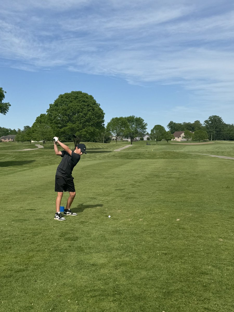 DeKalbGolf's tweet photo. Great evening celebrating our seniors , with a NE8 win against Norwell 172 DK159,  Grant Stuckey Medalist 36 , AJ  Shambaugh 40 , Nic Ley 41 PB, Logan Hartsough 42,  Charlie Payne 45. 
Seniors : Carter Neumann 47 PB , Kaden Nack 44 , Kiefer Nagel 45 &amp; Caden Pettis https://t.co/0BwS493OlD