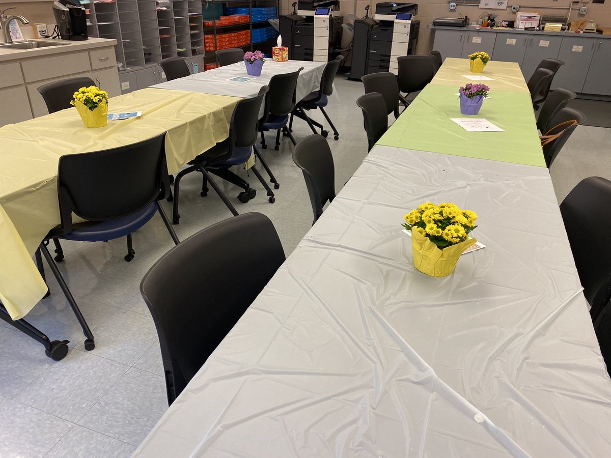 Lauren Bushwaller (@bushwallerojh) on Twitter photo Day 3 of Teacher Appreciation week was filled with calm music, tea service, and Mo’s Chinese Kitchen for lunch. We love our staff!  Thank you to our amazing PFE for helping with the tea service 💙💛 <a href="/OJHEagles/">OJHEagles</a> #osd135 Day 3 of Teacher Appreciation week was filled with calm music, tea service, and Mo’s Chinese Kitchen for lunch. We love our staff!  Thank you to our amazing PFE for helping with the tea service 💙💛 <a href="/OJHEagles/">OJHEagles</a> #osd135