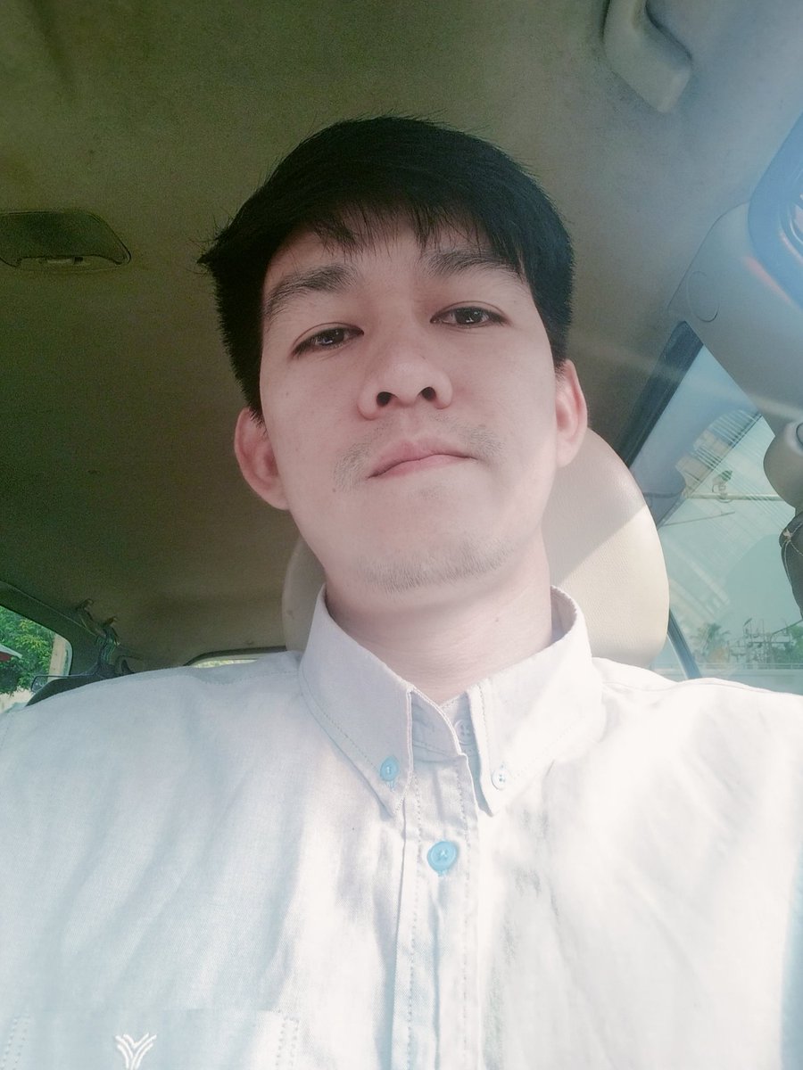 SorasakMD's tweet photo. แปดโมงเช้าวันอังอารถุ้ยวันพฤหัสบดี #วัยทำงาน #โสดจีบได้ #โสด https://t.co/rq48n3PMiq