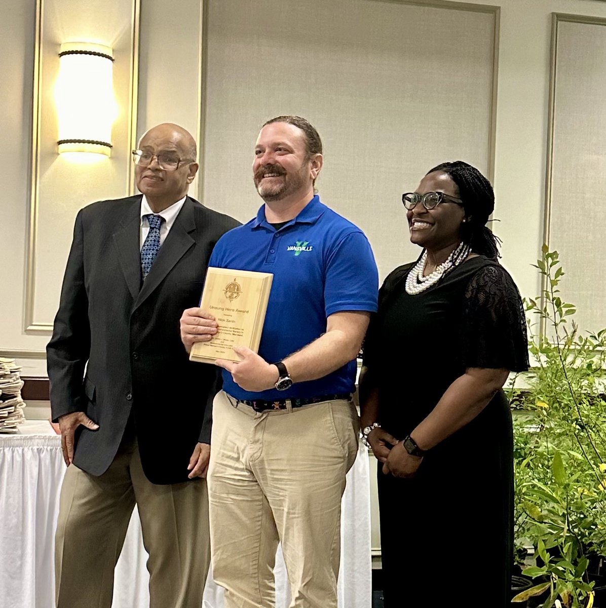 Congrats are in order for Vansville! Today we were recognized for being an green school in PGCPS 🎉🎉🎉 Did you know Vansville was the first green school in PGCPS? #gowildcats #vansville #pgcpsproud @Area1PGCPS @TaskerAva @KasandraLassit4