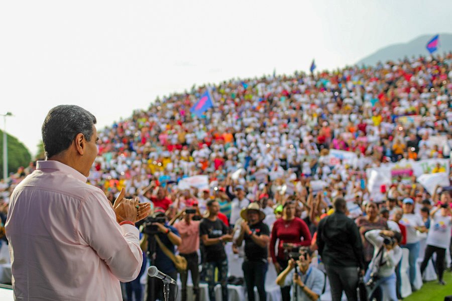 El #8May de 2024, este día quedará marcado para la historia, porqué ha nacido la Gran Misión Abuelos y Abuelas de la Patria, para abrazarlos, apoyarlos y acompañarlos. ¡Las Comunas quedan encargadas de llevarla adelante! Vamos a reconstruir la seguridad social que Venezuela…