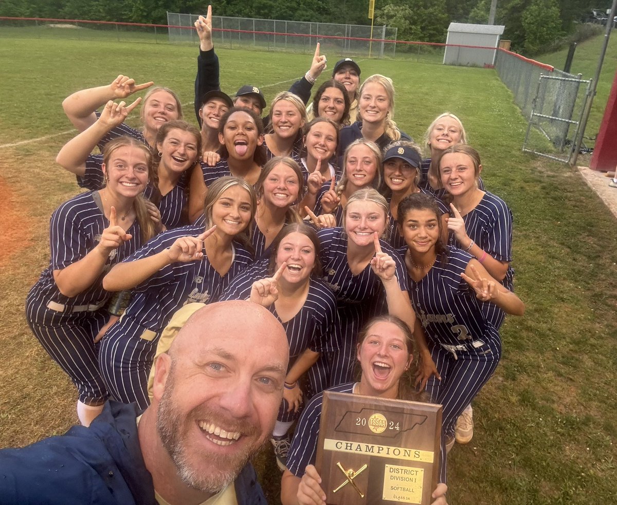Couldn’t decide between #ComeBackKids or #HeartBreakers so I‘ll go with #3Peat…Huge congrats to @SD__Softball on the district title tonight! #WomenOfTroy #ProudAD