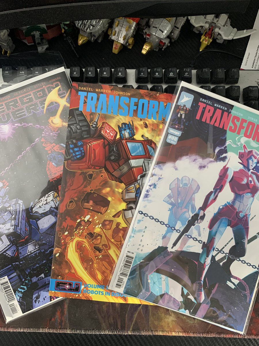 I’ve been greatly enjoying #skyboundcomics #Transformers run so I got Volume 1 physically and some other goodies. It’s great to see the hard work by the writers/artists are paying off with major success, hope for a continued new area of Transformers comics!!