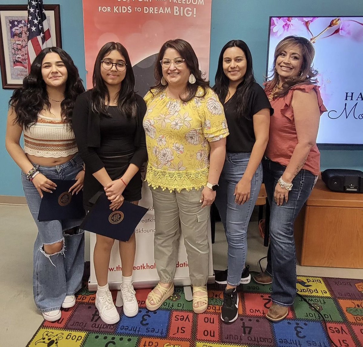 🌟 Hats off to our sophomore Highlanders, Vivinee Bojorquez and Jeimmy Correa, for seizing victory in the Khalid Foundation Mother’s Day essay contest 📝and earning a prestigious certificate of recognition from Congresswoman Escobar. 🎉 #THEDISTRICT is proud of your achievement!