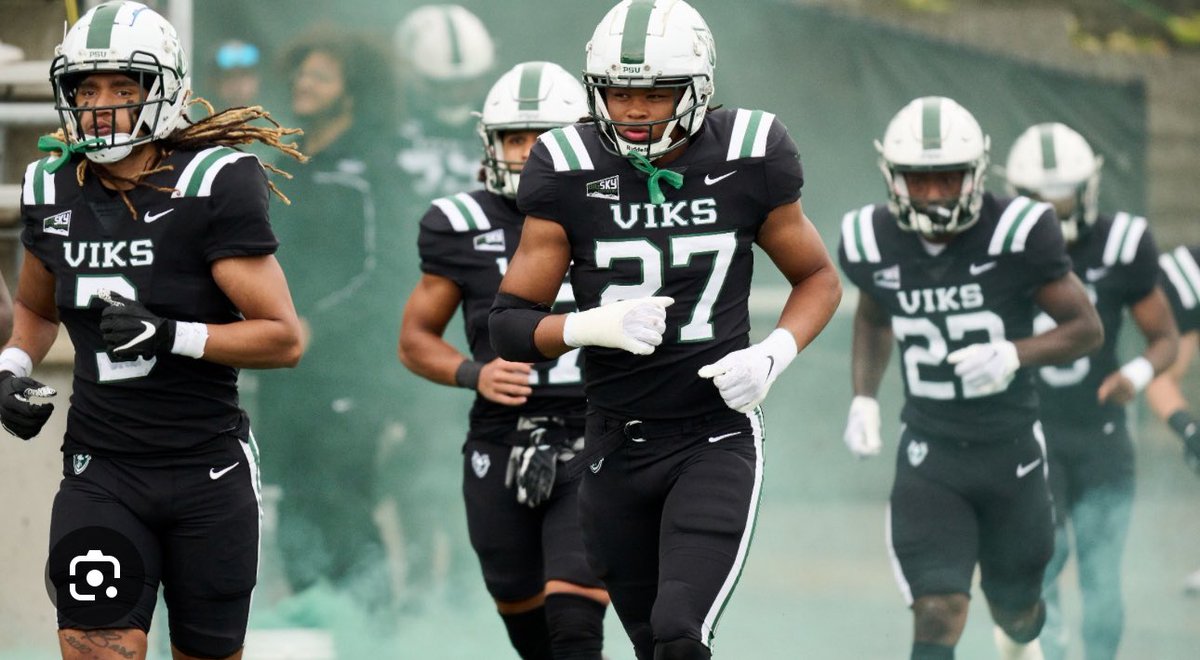 After a great conversation with @coachapatterson I am Blessed to receive my first division 1 offer from @psuviksFB #GoViks ⚪️🟢 @iamcoachMB @bgr8_recruits @AlPopsFootball