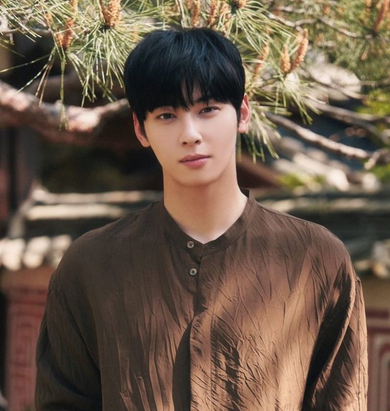 [💬] Singer & actor Kim Wonjun mentioned Cha Eunwoo in the variety show ‘Dad is a Flower Middle-aged Man’: A fan praises Kim Wonjun, saying, 'He was the top star of the century. He's like the icon of 'X generation,' equivalent to #CHAEUNWOO these days!' Kim Wonjun humbly…
