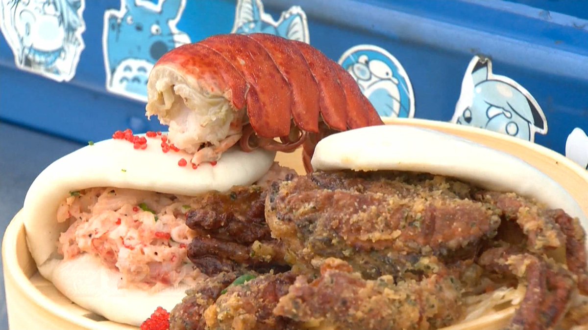 CTVCalgary's tweet photo. The Stampede has released its Midway menu and it's full of new sweet, salty and spicy creations you can chow down on come July. @TeriFikowski has more. #yyc #calgary https://t.co/dgzpgGADr1 https://t.co/FXRIZULsmN