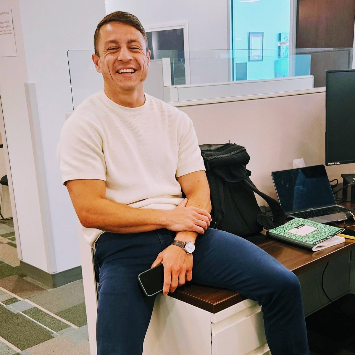 Did you know, that in addition to helping e-commerce brands improve their ad targeting with credit card spend data at @GoAudiences , @altay_your_shoe is also a part time male model! 👀😂
#Miami #miamitech