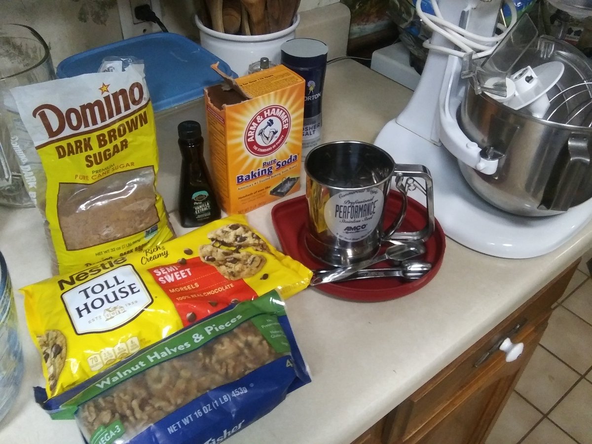 daymonjones6's tweet photo. Mood.

Toll House Cookies make everything better. https://t.co/zznwBxqrqI