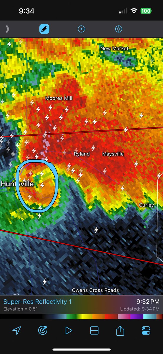 This is bad. A large and extremely dangerous #tornado is on the ground in eastern Huntsville preparing to climb the hills east of the city. It’s over heavily populated areas. #ALwx