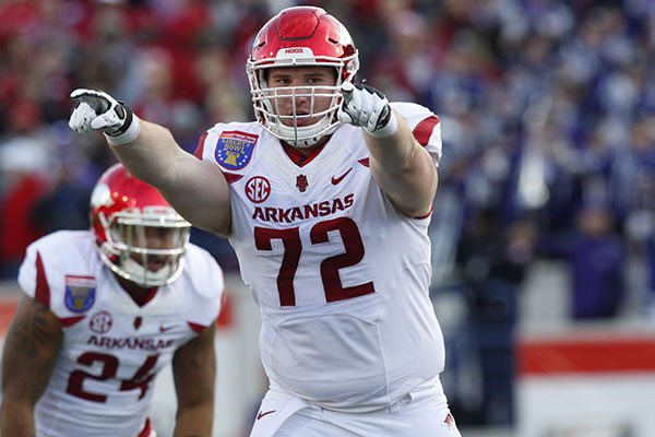 After an amazing phone call with @CoachMateos I’m honored to receive my first SEC offer from @RazorbackFB @Coach_HubbWPS @DavidBowenUA