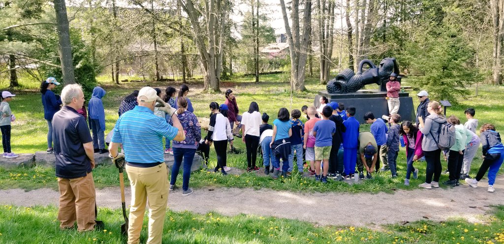 It was nice to be back at @mcacgallery, this time planting trees with @KPSCoyotes students this week. Thanks to the Kleinburg Old Boys and volunteers for helping the students plant the trees.