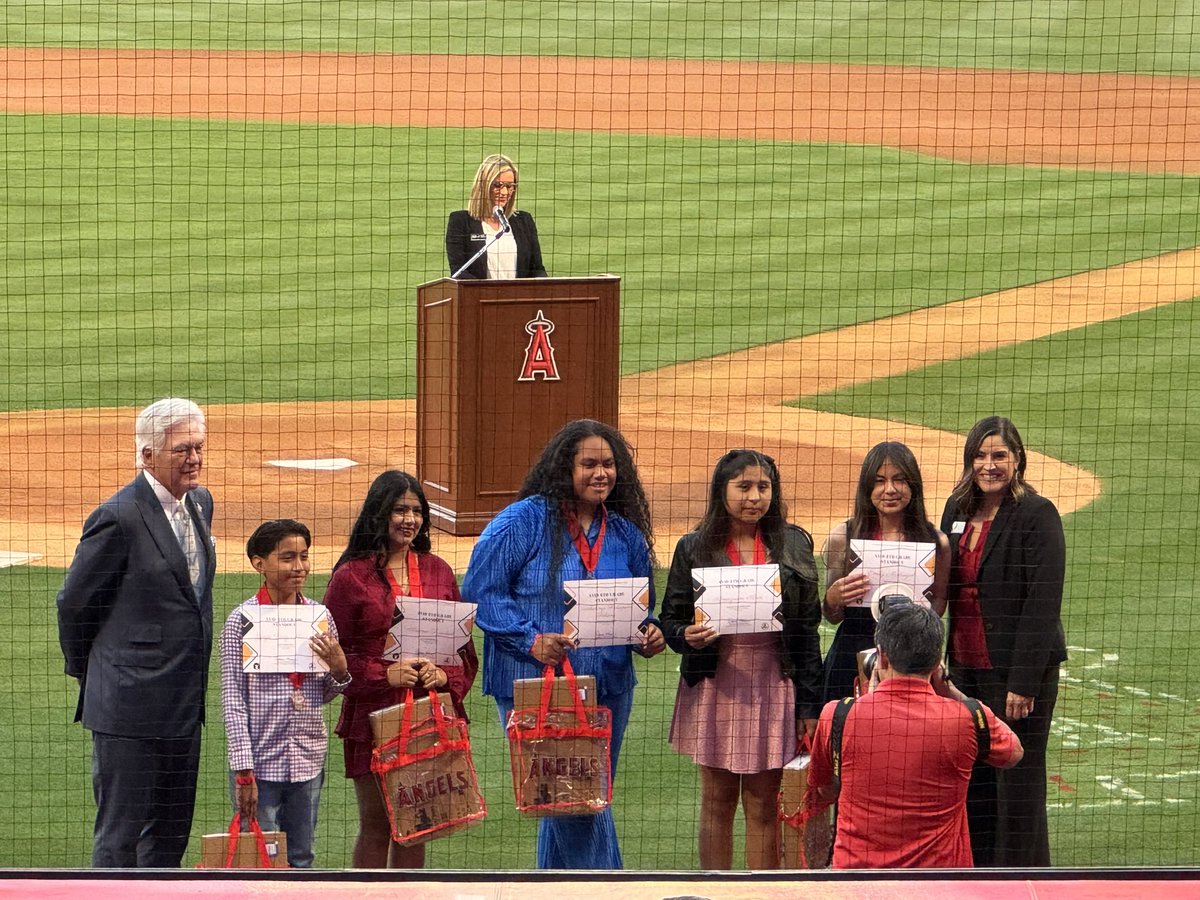 Congratulations to @CerroOusd #AVID Standout, Arianna T.! Big Celebration at the Big A! Congrats to @OrangeUnifiedCA 5 recipients! @DrKenMiller1 @AP_MsFernandez @DrSoniaLlamas