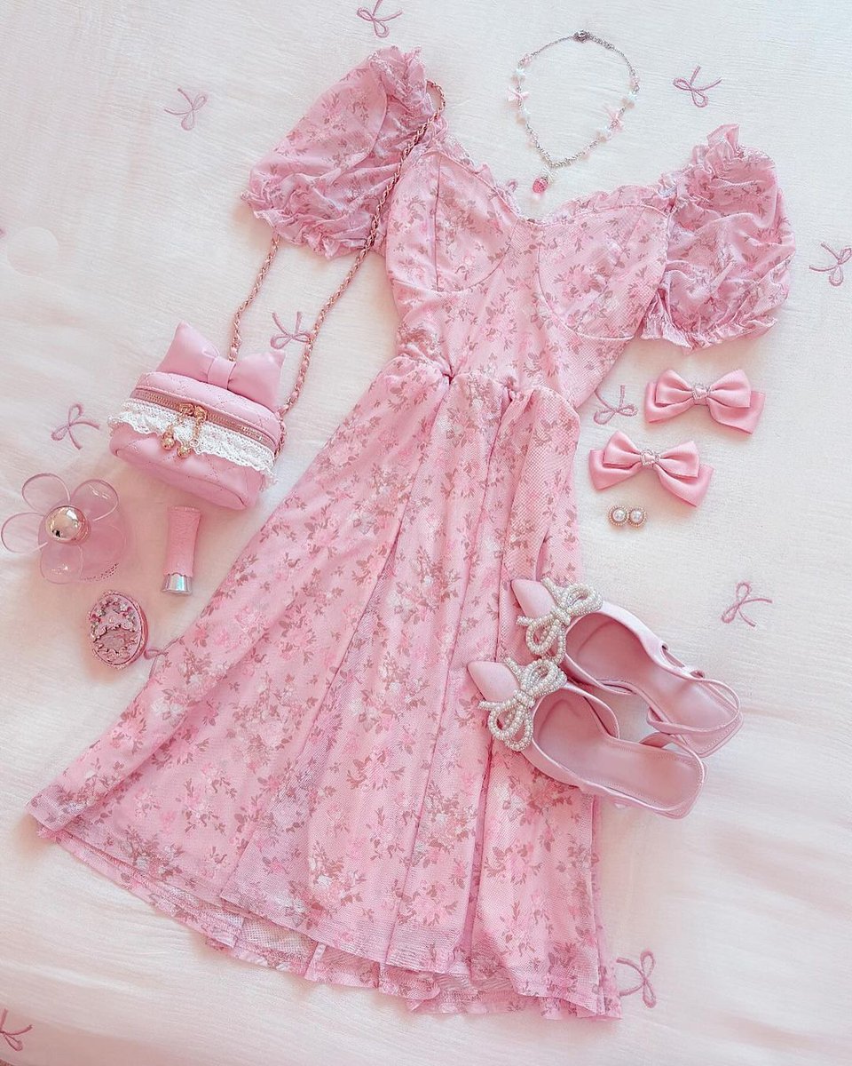 file under: spring picnic outfit 🌸🦢🎀 via Instagram@diordiamonddresses #ROMWE #coquette #pinkaesthetic #kawaii #outfitinspo #altfashion