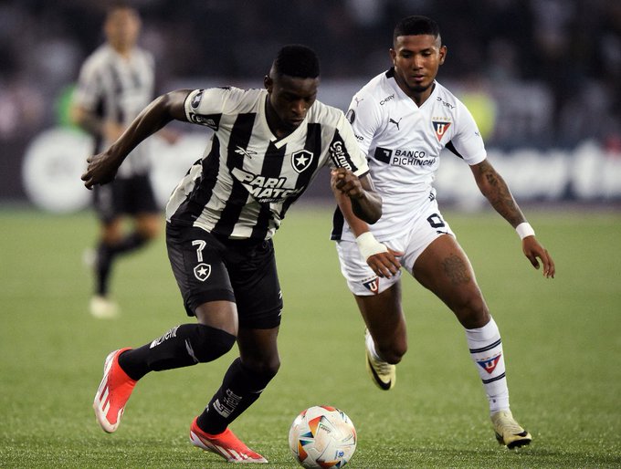 GNGtIQEXEAEX1iY?format=jpg&name=small