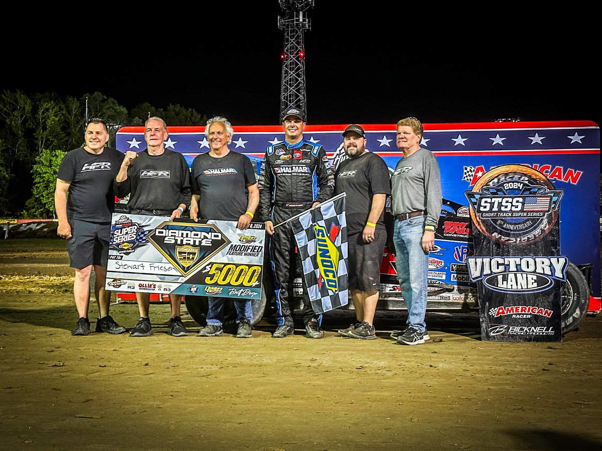 Stewart and the HFR team got the job done at Delaware International Speedway for @shorttrack_ss  win number 4️⃣4️⃣!