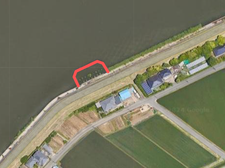 鰐川の掘割川河口下流の沖にあるシートパイルとそのインサイドを釣り自粛希望エリア 4として提案いたします。