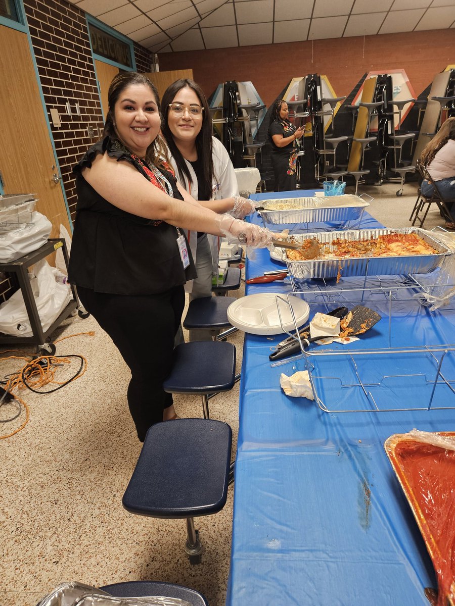 martines19's tweet photo. We had our Mother and Son Dance wonderful turn out!!! Shout out to @Monrosales24 for always going above and beyond for our community.
@GrayES_AISD
#makingmemoriesinmay
#mygray https://t.co/NUiPBhiJD7