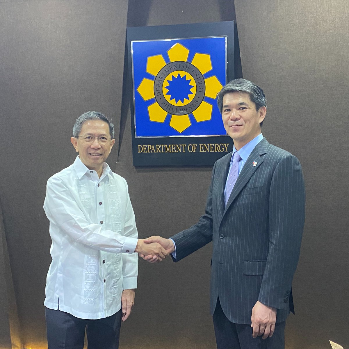 Just concluded a productive meeting today with the DOE Secretary to discuss bilateral collaborations in the energy sector. ⚡♻️ Looking forward to fostering mutual growth through sharing 🇯🇵 ‘s technological expertise and sustainable energy initiatives for a future-proof 🇵🇭🤝🍃