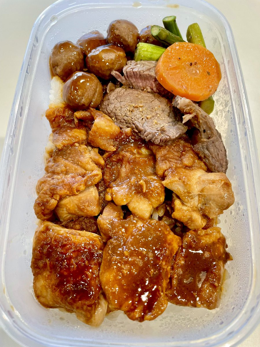 サラメシ❣️鶏味噌焼き、ステーキ、ミードボール丼弁当🍱にて明日の朝まで頑張ります❣️🥹🍱