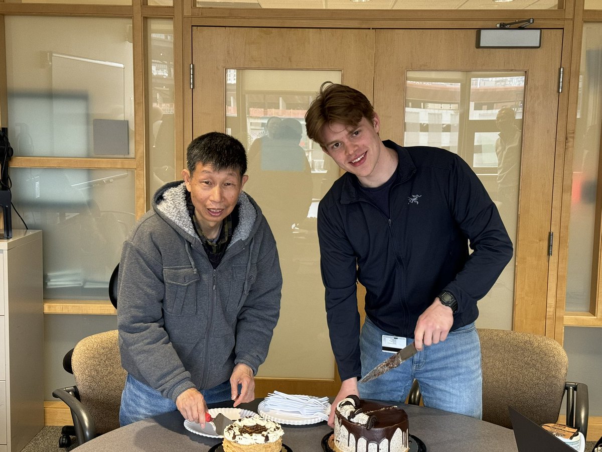We wished our colleagues @tian_xiaobing and William MacDonald a happy birthday during today’s #eldeirylab meeting @BrownUCancer @BrownMedicine @BrownUniversity