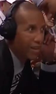 The_BruceReport's tweet photo. Disgrace to the bald community https://t.co/07T8lfv07V