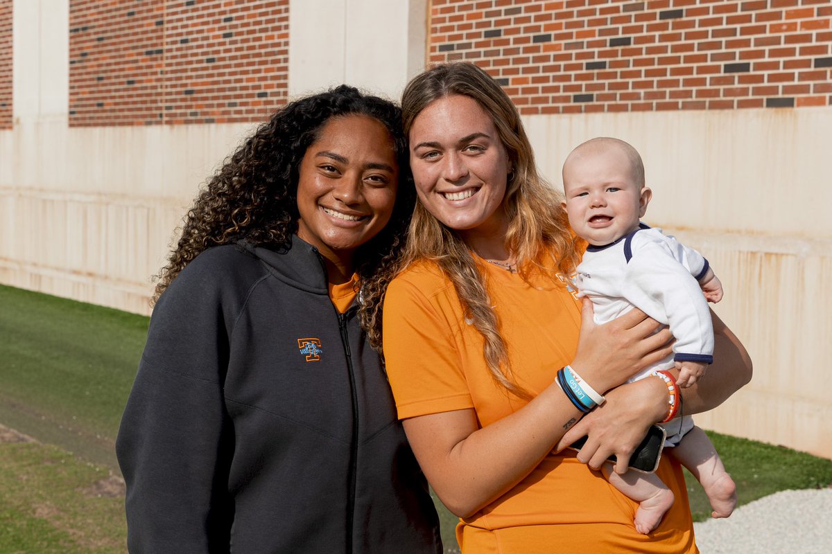 Family 🧡🧡 <a href="/MRhodesSmith/">Megan Smith</a>  _  <a href="/ryewhite07/">Ryleigh White</a> <a href="/Vol_Softball/">Tennessee Softball</a>
