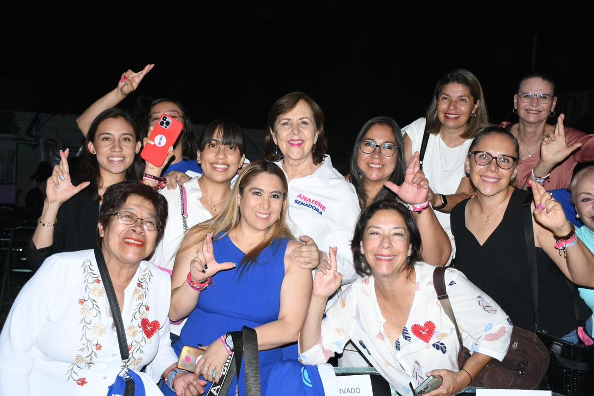 ¡Gracias a Jorge Romero Herrera, Coordinador del Grupo Parlamentario del PAN por su visita!👏 Fue un honor compartir y fortalecer nuestra lucha con el bienestar de las familias poblanas. Seguimos trabajando juntos hacia el 2 de junio, con determinación y pasión por un Puebla…