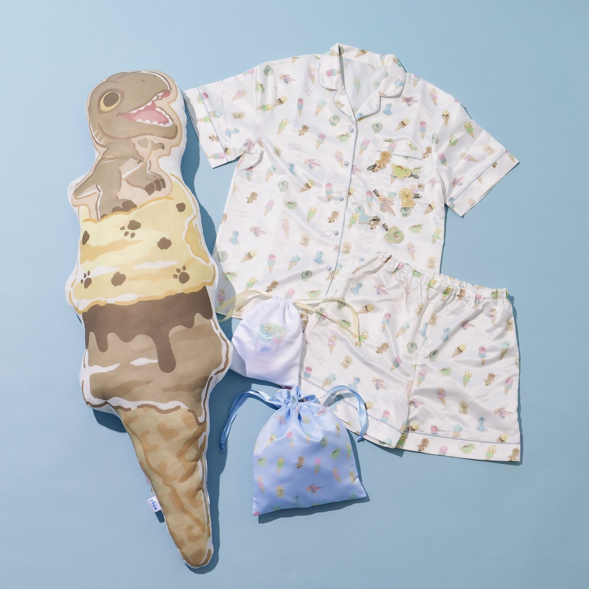 5月9日は「アイスクリームの日🍧」

ポケユニストアではアイスがモチーフの
ジュラシック・パークグッズを販売中✨
触るとひんやり冷たい抱き枕は
これからの季節にぴったり！💙
公式通販サイトでも販売中！

▽お買い物はここから
palcloset.jp/display/displa…