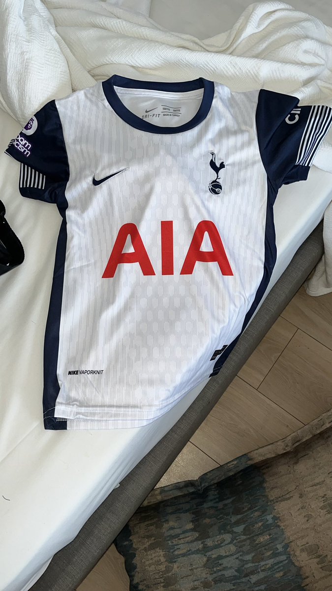 jtyf87's tweet photo. Selling these in Turkey 🇹🇷 https://t.co/c5QpEAcvKm