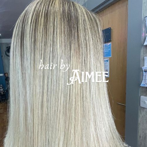 There's blonde and then there's platinum blonde 🤍🤍🤍 This stunning colour was created by Aimee at Renella. If you are thinking of a new colour, call 01324 622185 today, or book here: booking.floomly.com/6089 #ColourExperts #BlondeExperts