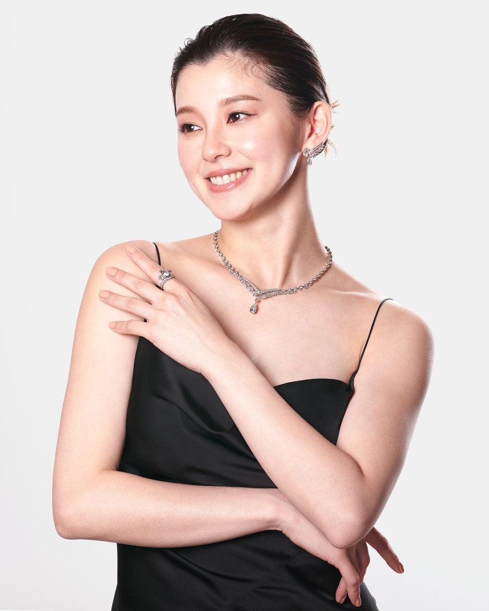 #Chaumet welcomes #AyaAsahina as Japan Brand Ambassador. “It is an honor to be part of the Chaumet family, which has been around since 1780. [...] As Chaumet’s Brand Ambassador in Japan, I want to convey the charm of jewelry, which values human connections, to everyone.'